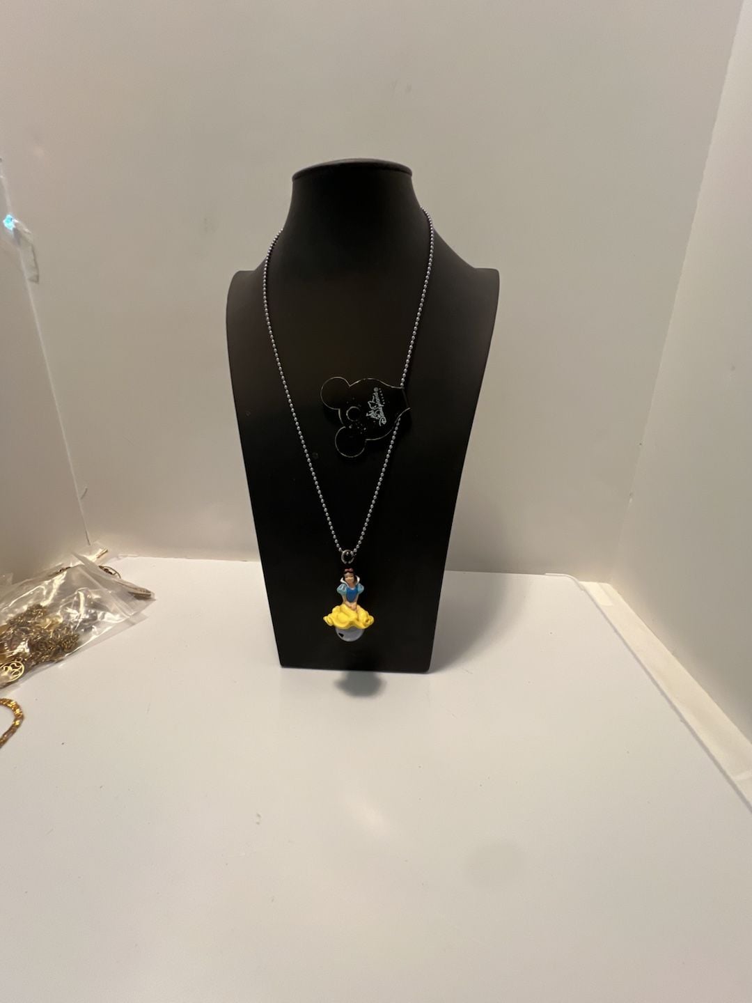 Disney Disneyland Resort Snow White Figurine Pendant Necklace 1