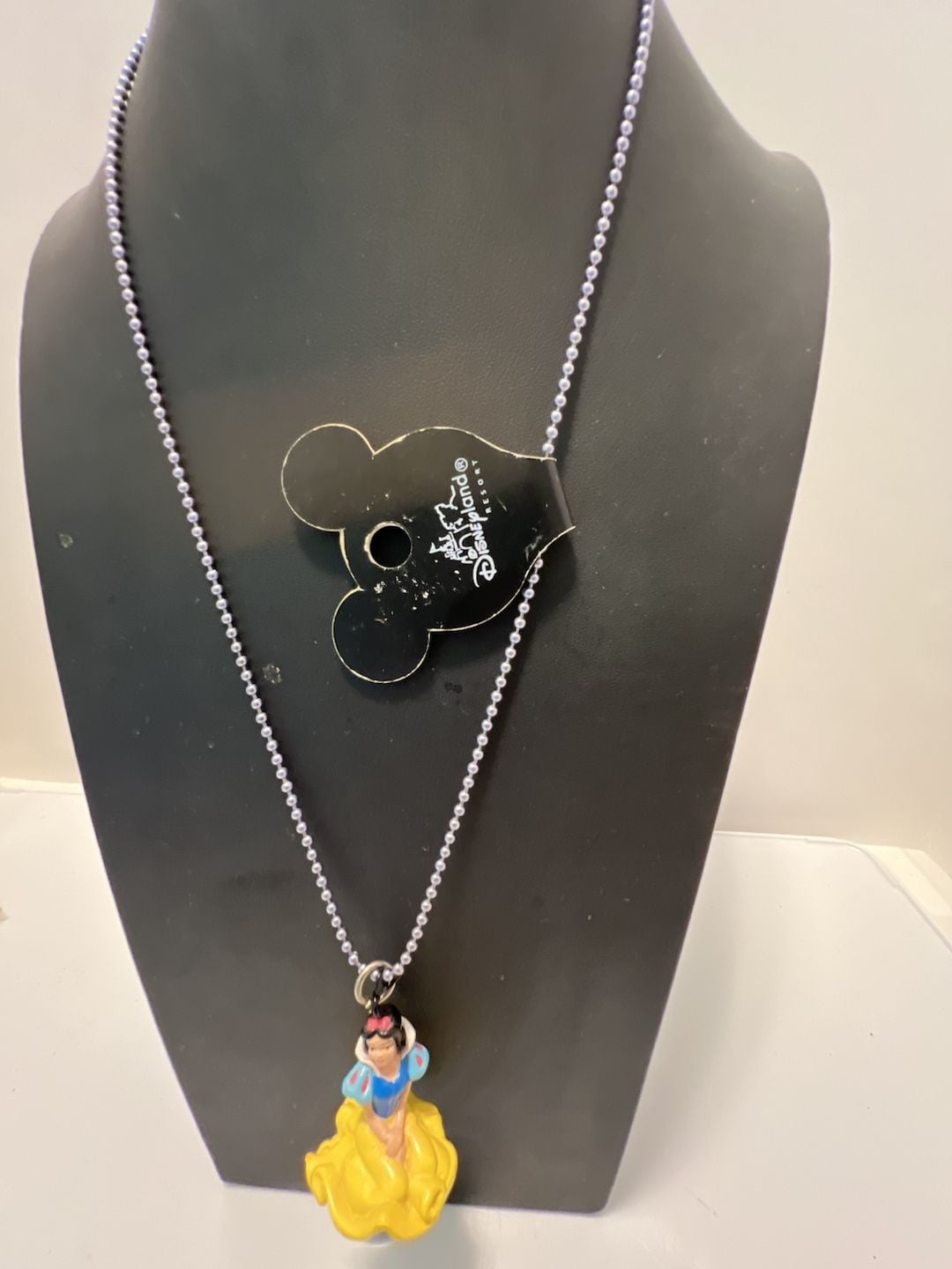 Disney Disneyland Resort Snow White Figurine Pendant Necklace 3