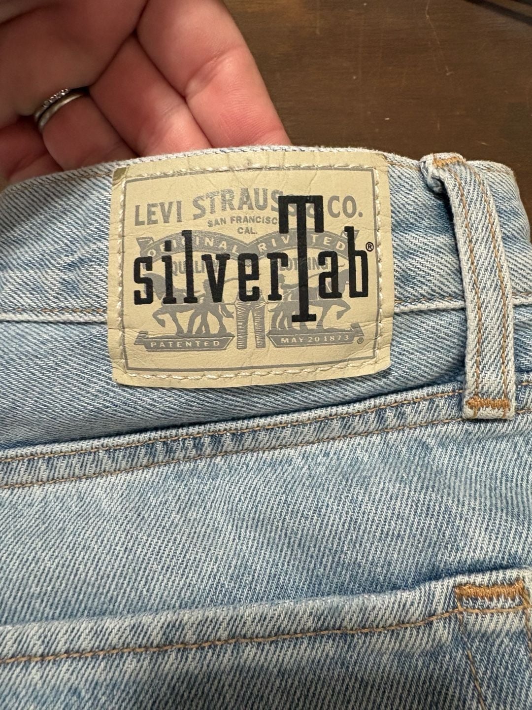 Vintage Levi's SilverTab '94 Baggy Size W31 L31 Distressed Jeans 13