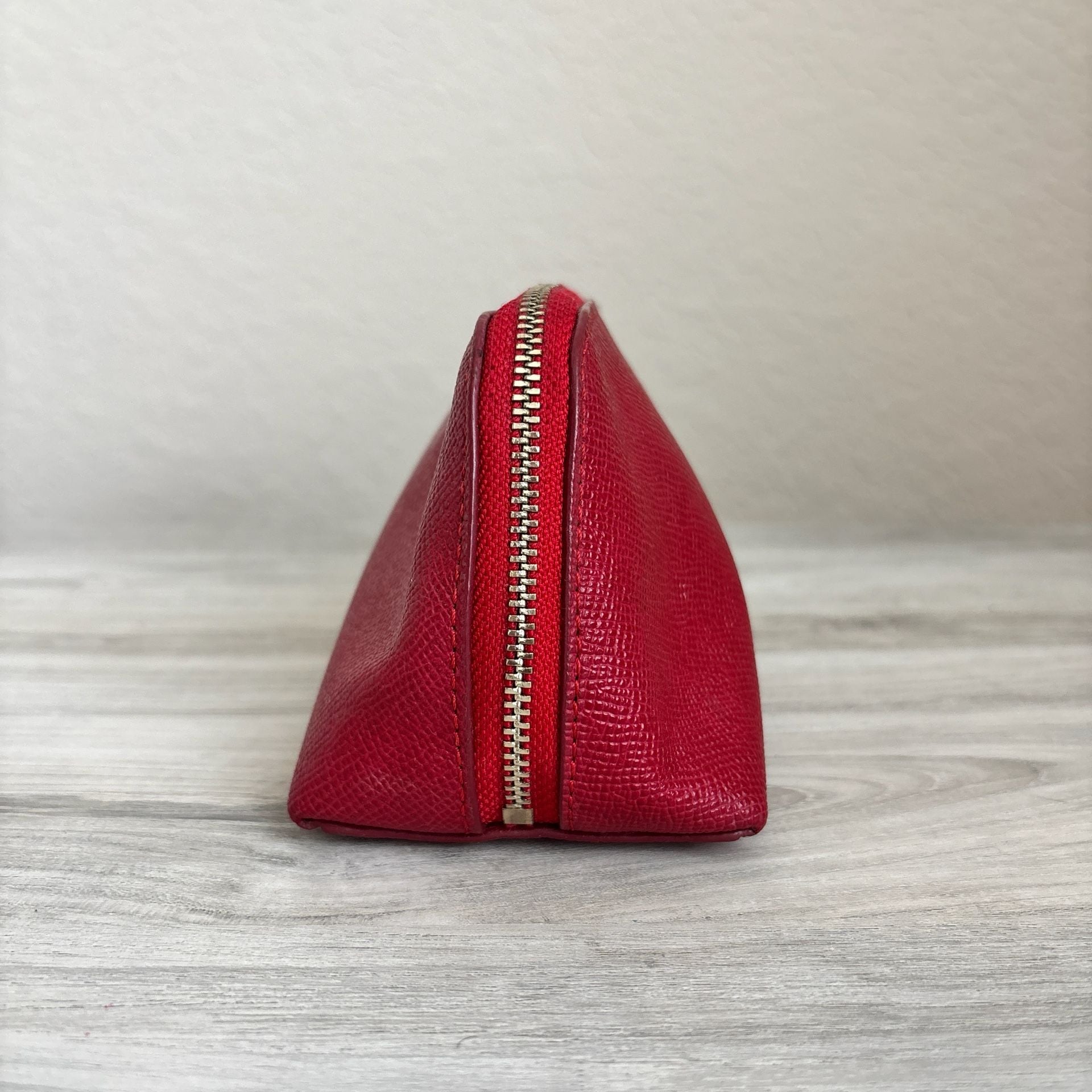 Coach Red Dome Crossgrain Leather Cosmetic Case Makeup Bag Zip Pouch 3