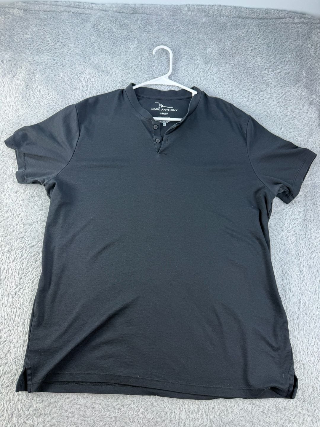 Bundle/Lot of  5 Men’s 2XL Shirts   9