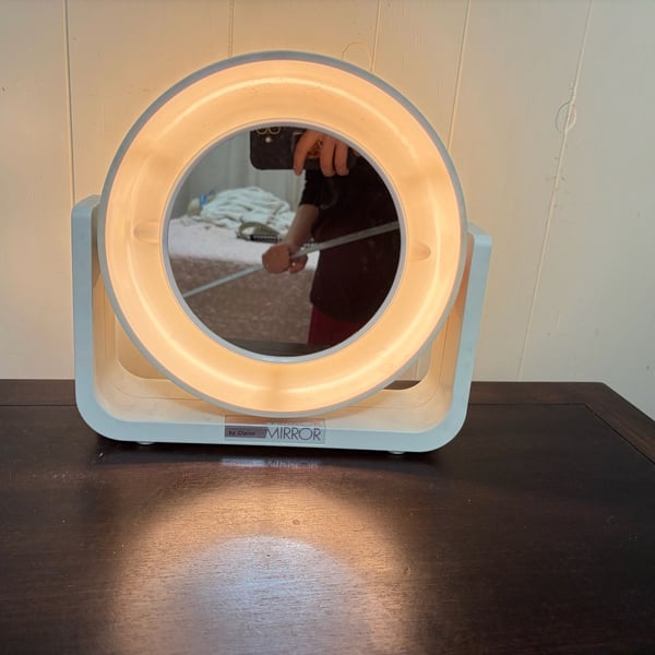 Vintage 1970s Clairol table vanity Mirror RM-2 Lighted Pivoting 