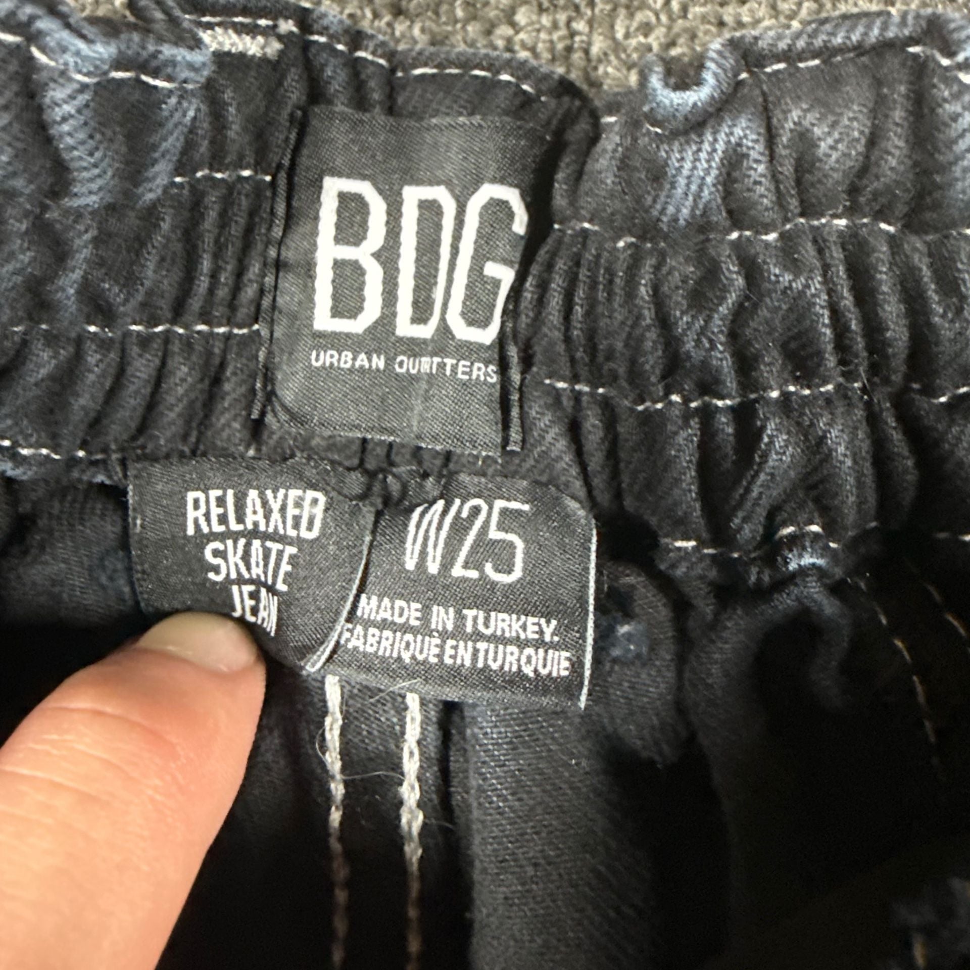 BDG Relaxed Skate Jean Size W25 Black Cargo Pants Contrast Stitch 7