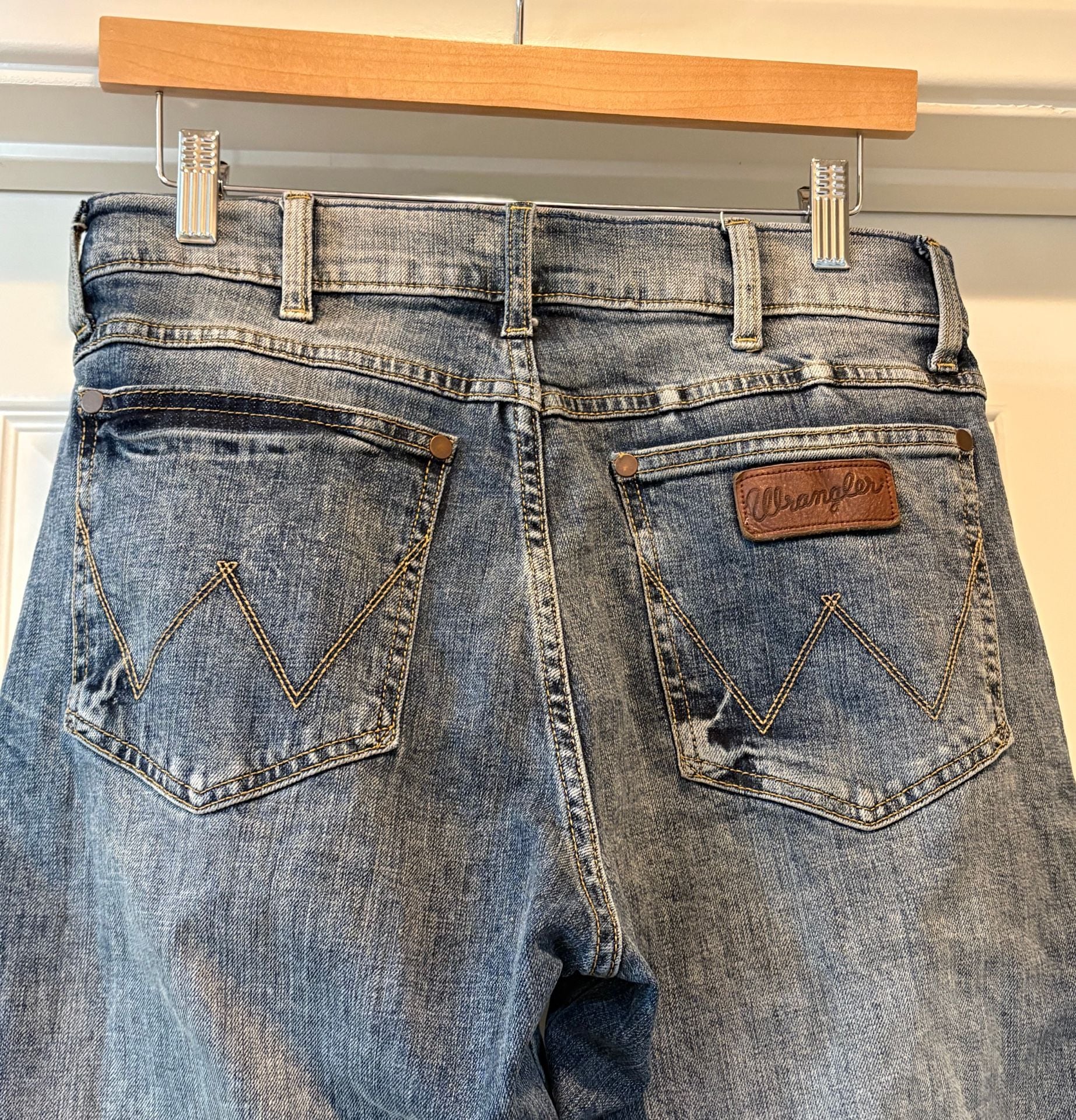 Wrangler Retro Slim Boot Jeans Medium Wash Blue 9