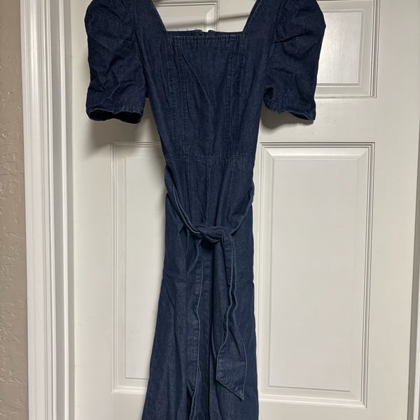 Who What Wear Denim Dress Size XS Square Neck puff Sleeve Belted dress