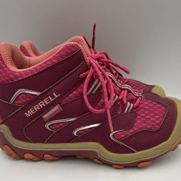 Merrell Hiking Boots Waterproof Pink
Size 1M Youth
#878