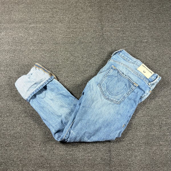 True Religion Light Wash Denim Jeans Blue Cropped & button fly