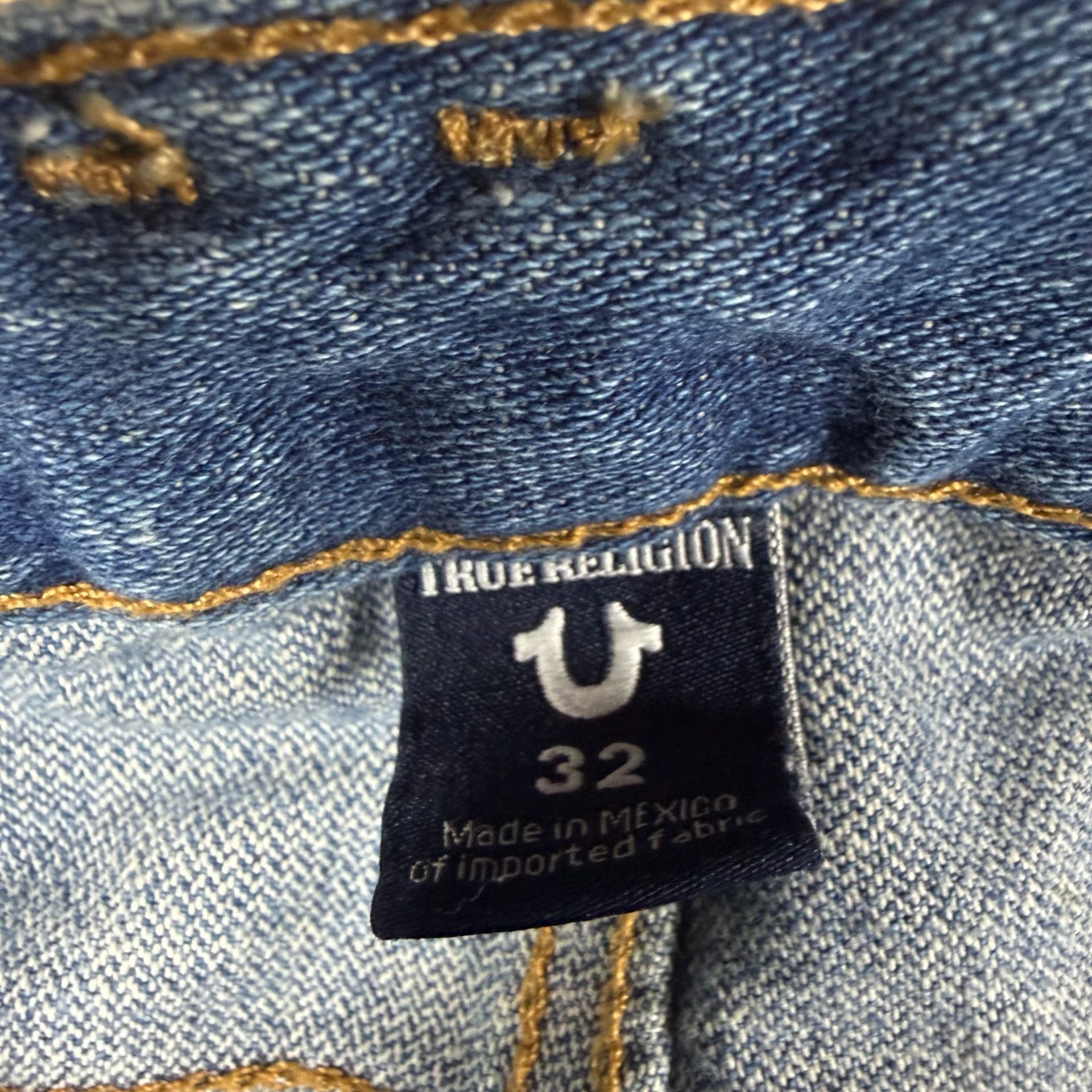 True Religion Light Wash Denim Jeans Blue Cropped & button fly 8