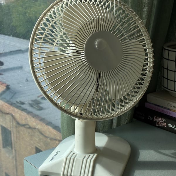 Tatung Desk Fan SE-8 Size 8" White