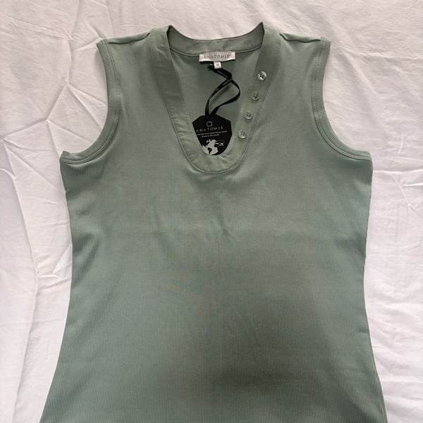Anatomie Madelyn Ribbed Tank Top Size M Sage NWT, travel core