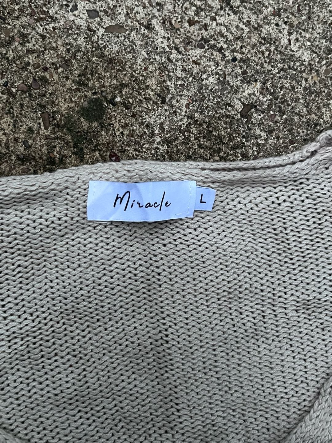 Z- Miracle Beach Knit Sweater Size L Beige V-Neck Long Sleeve 4