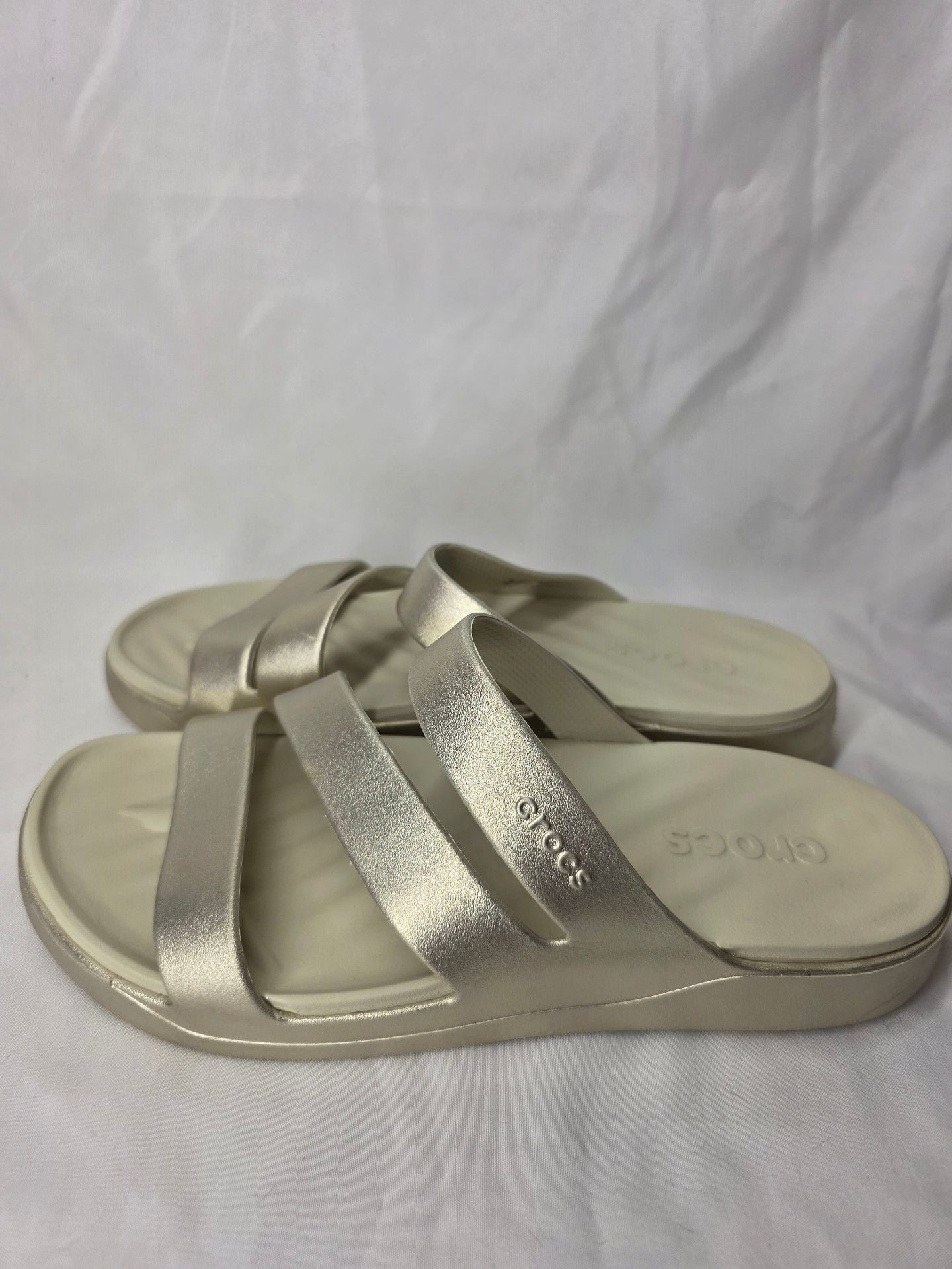 Crocs Getaway Strappy Metallic Sandal 3