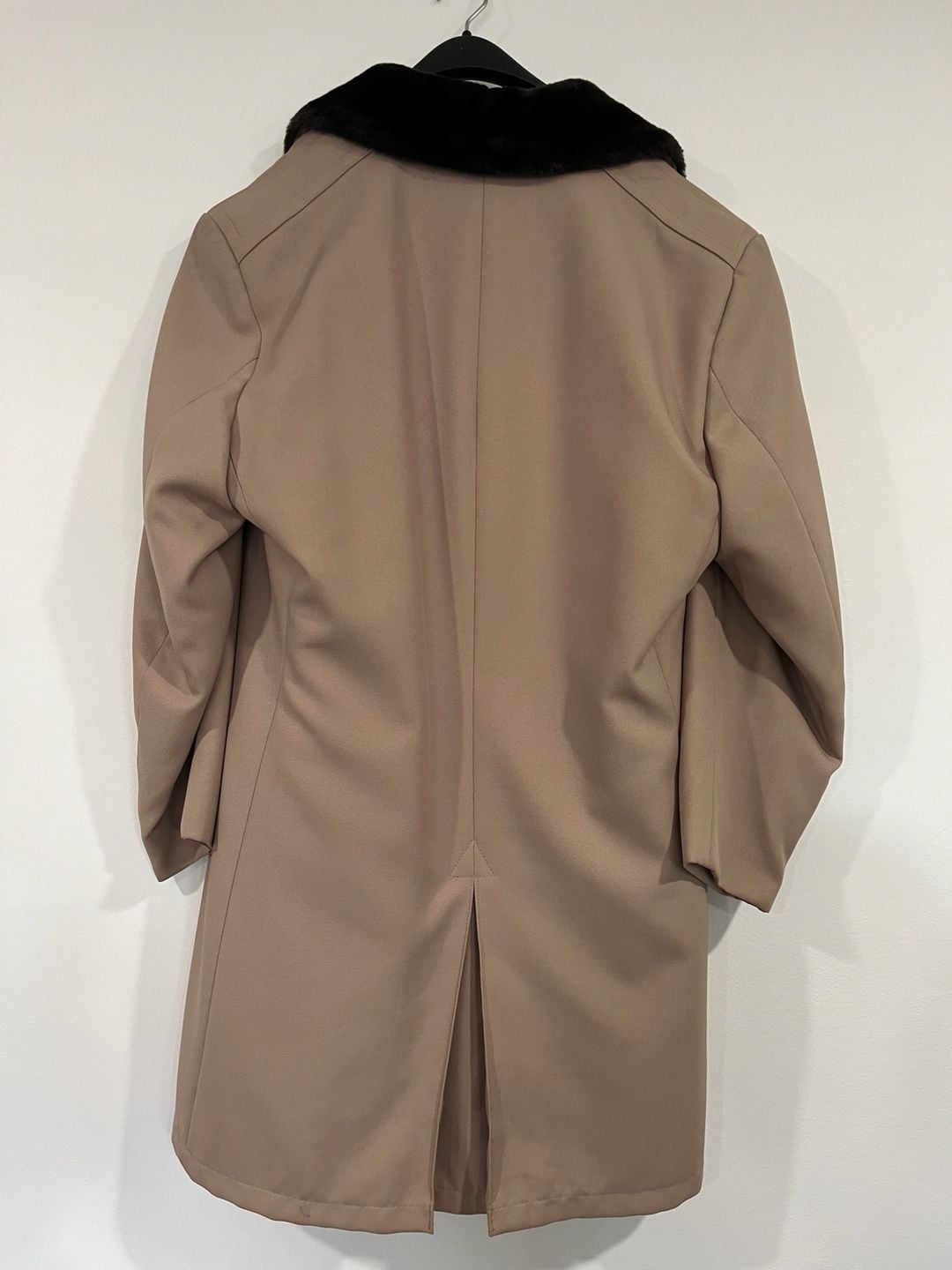 JCPenney Overcoat Size 44 Long Tan Faux Fur Collar 3