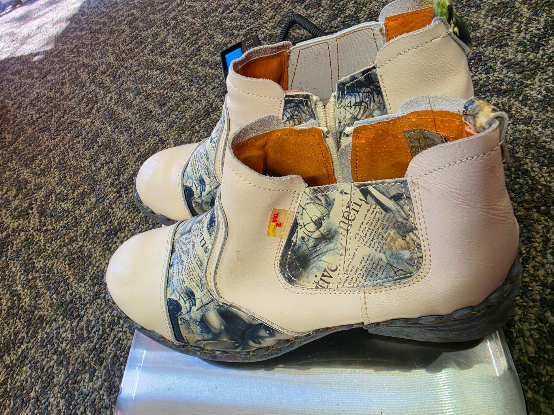 Tma Eyes Ankle Boots Size 9.5 Newspaper Print 3