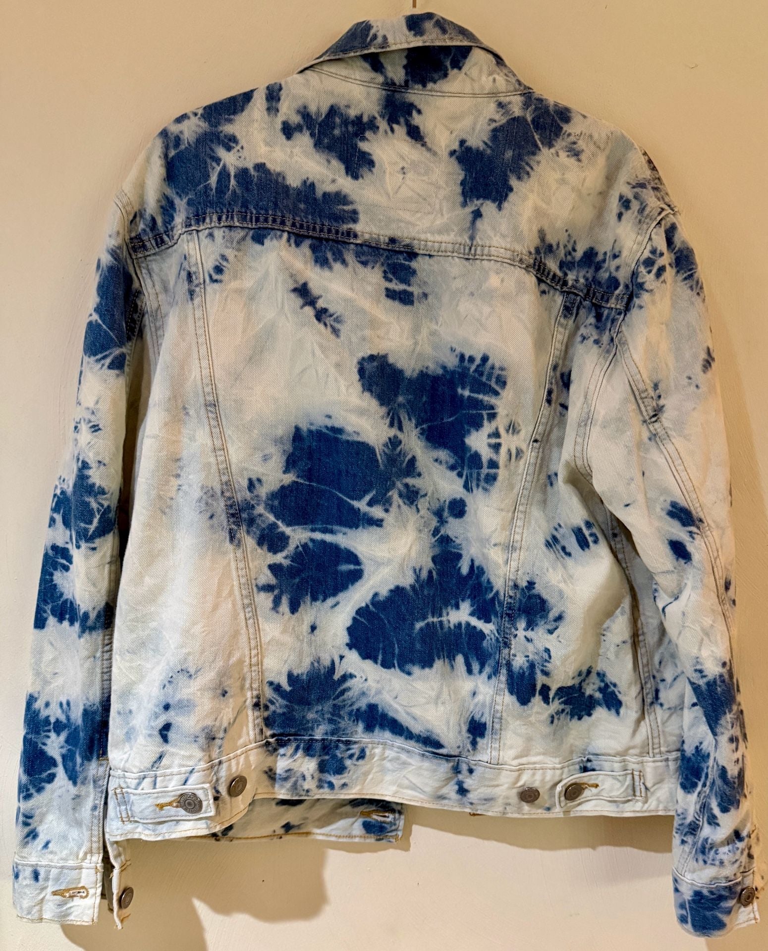 Levi's Denim Trucker Jacket Size M Blue White Tie Dye Bleach 10