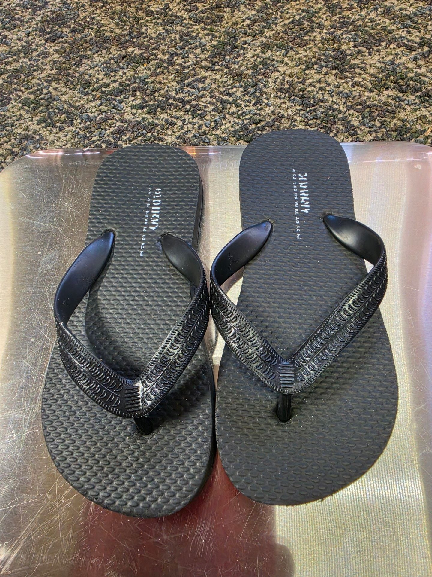 Old Navy Flip Flop Sandals Size 12-13 Black 2