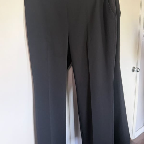 Kasper Pull-On Black Pants | XL | Gently Used