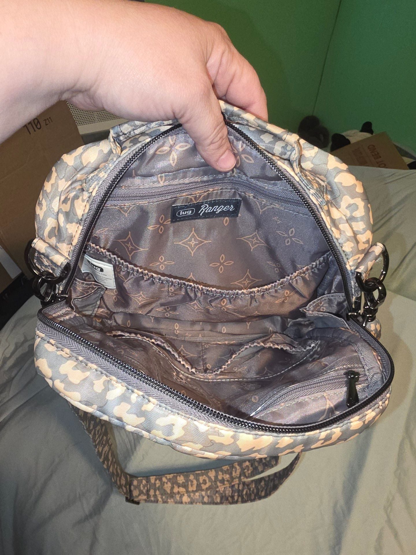 Lug Ranger 2 Crossbody Bag Leopard Gray 4