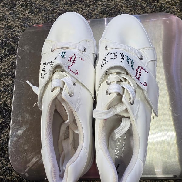 Juicy Couture Cartwheel Bling Size 7 White Sneakers