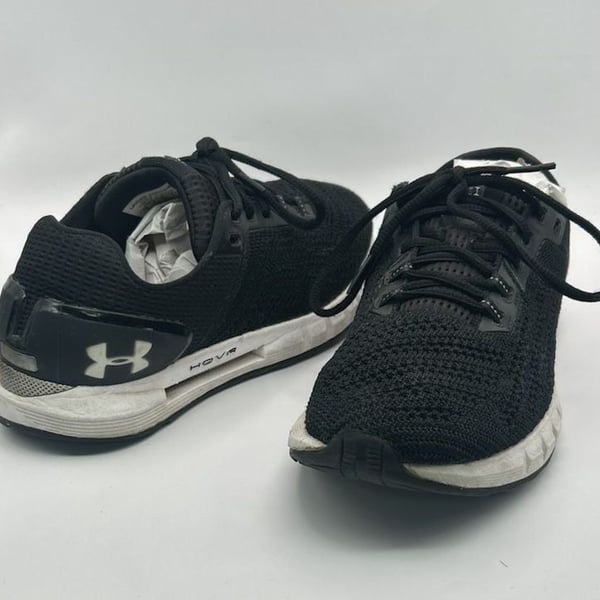 Under Armour HOVR Sonic 2 Running Shoes Black White size 8Women