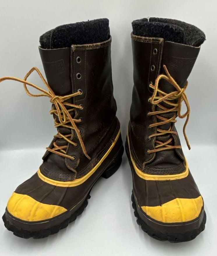 LaCrosse Vintage PT91 Safety Toe Boots
Size 9.5 M /267 mm
#880 8
