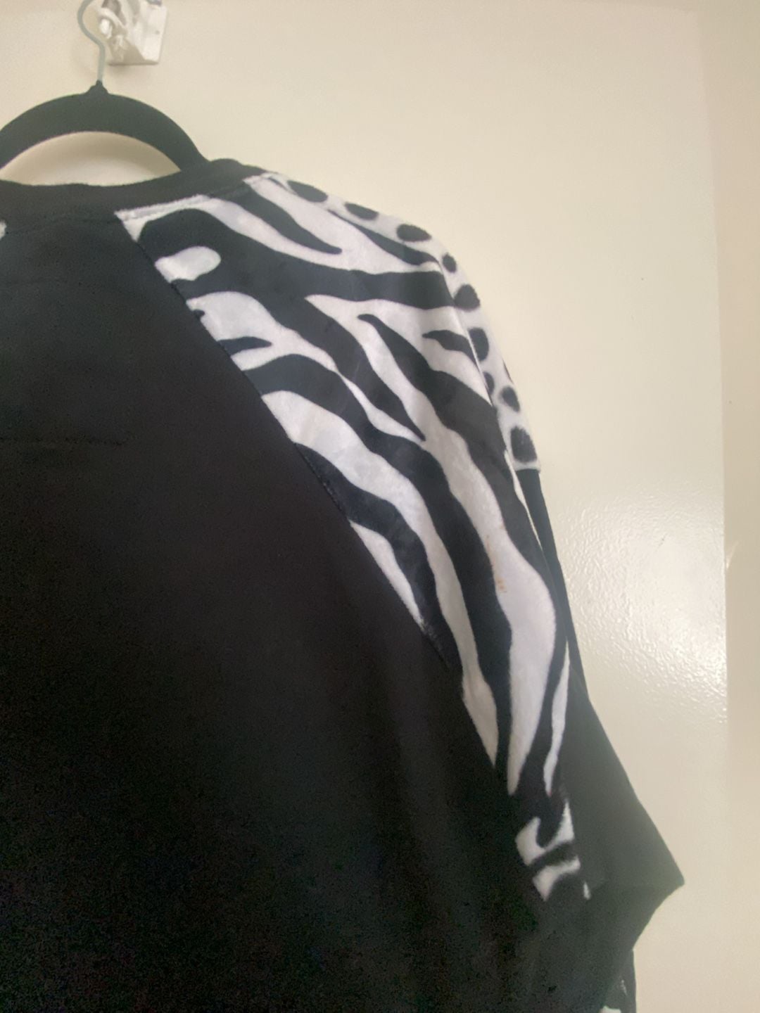 Anaghe Atelier Animal Instinct Sweatshirt Size XL Black Animal Print 5