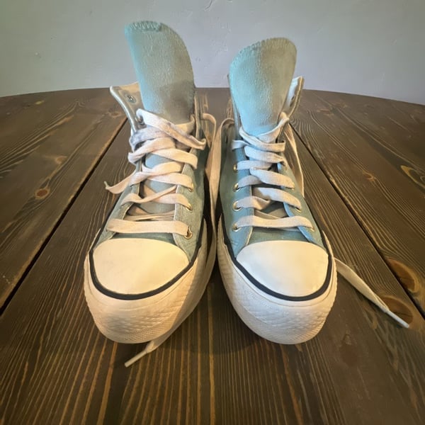 Converse Chuck Taylor All Star Lift High Top Size 7.5 Light Blue Suede