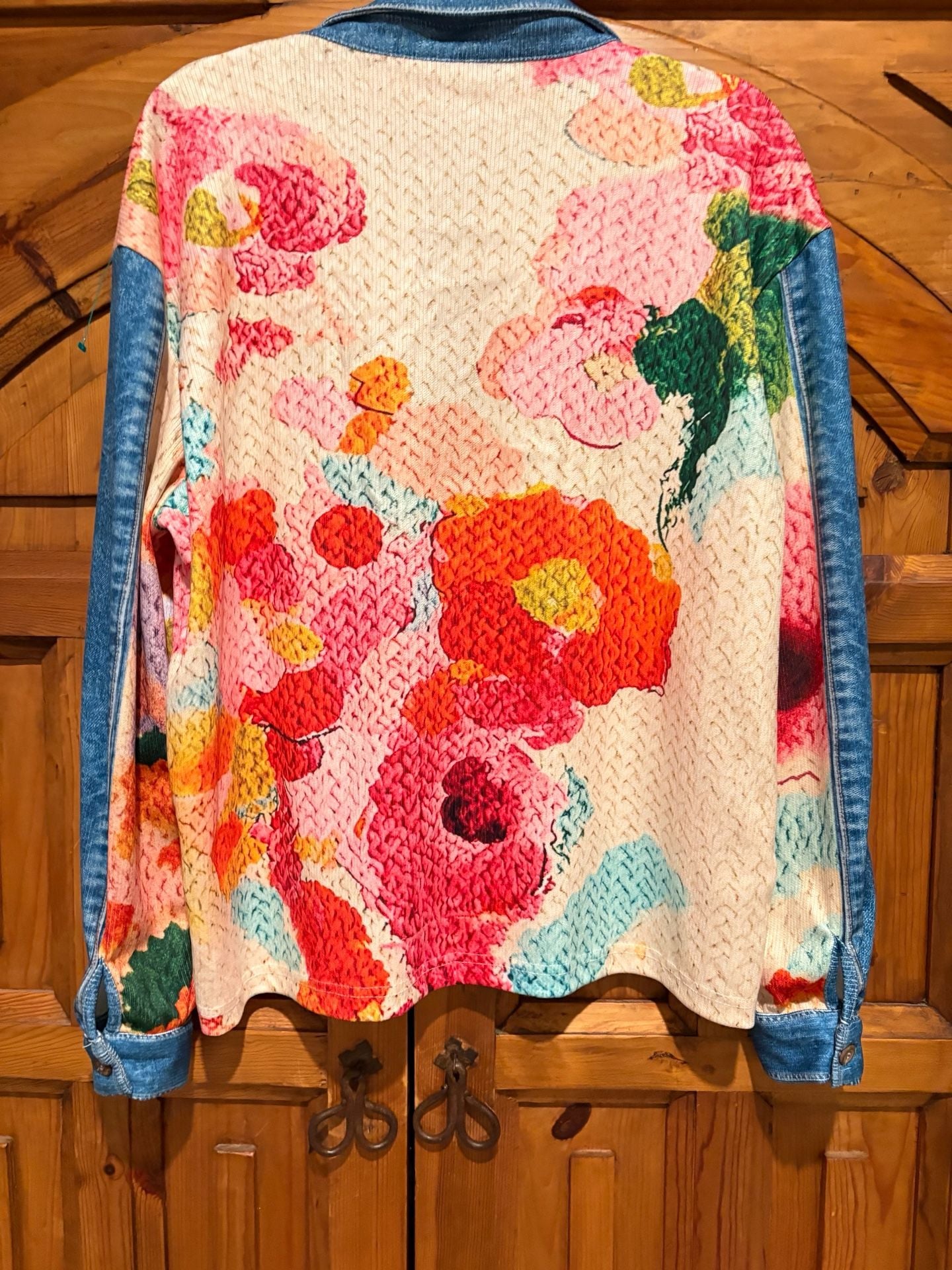 Floral Waveknit Jacquard Boho Top Bubble Gum
CozyChic Grandmacore Boho Chic 3