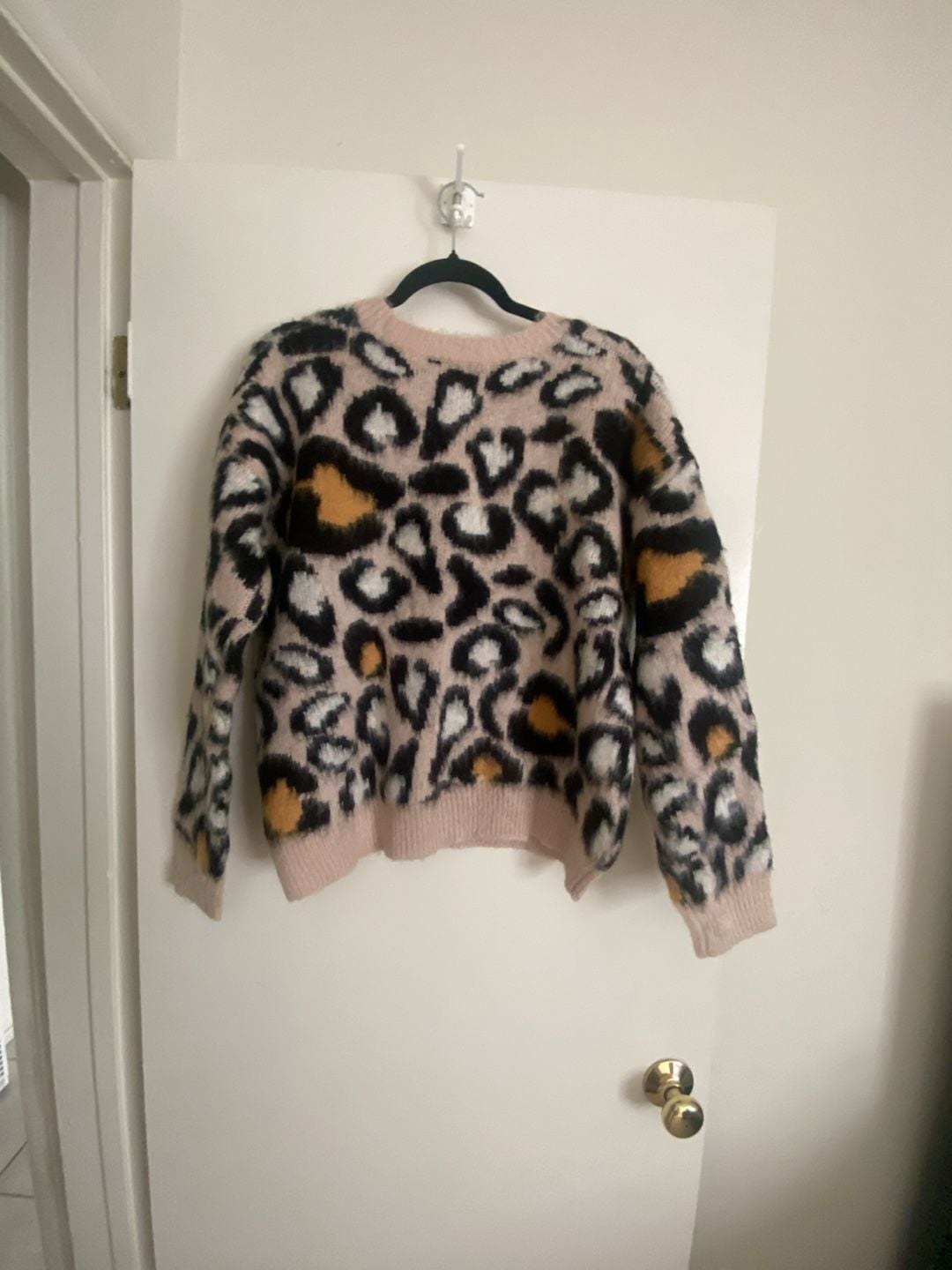 Silverflint Leopard Sweater Size M Pink Fuzzy Animal Print Pullover 4