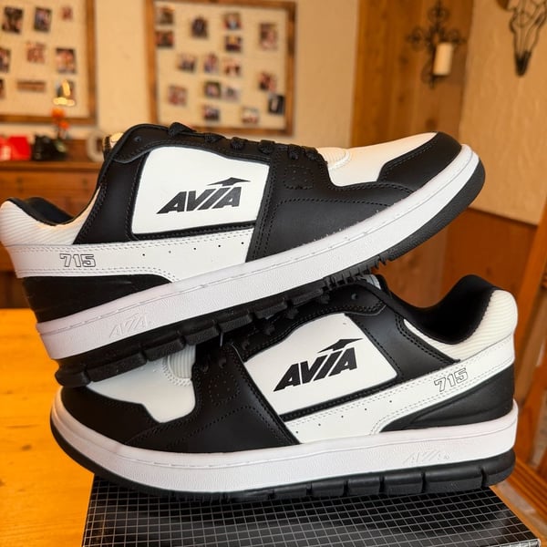 Avia 715 Retro Basketball Shoes Size 11 Black White Sneakers