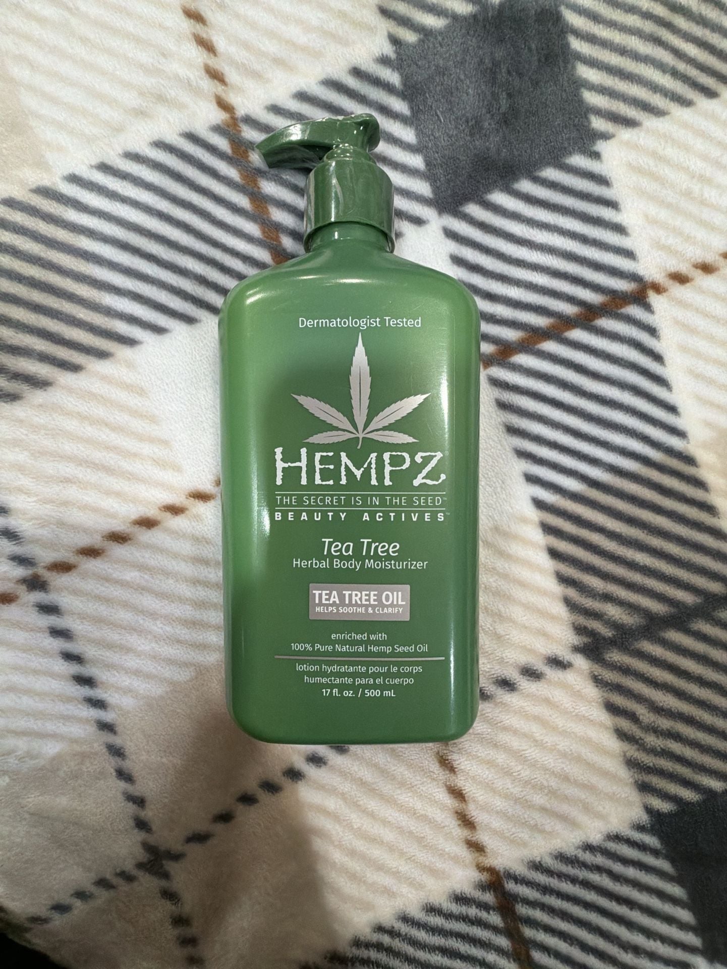 Hempz Tea Tree Herbal Body Moisturizer 17 fl. oz. 1