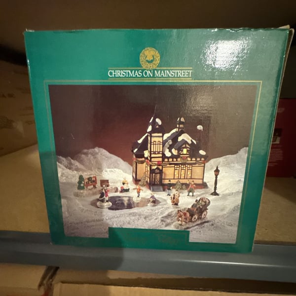 Christmas On Mainstreet Victorian Village Hand Painted Porcelain Set