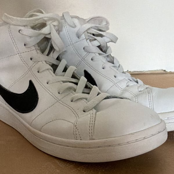 Nike Men's Court Royale 2 Mid High Top Casual Sneakers Size 8.5