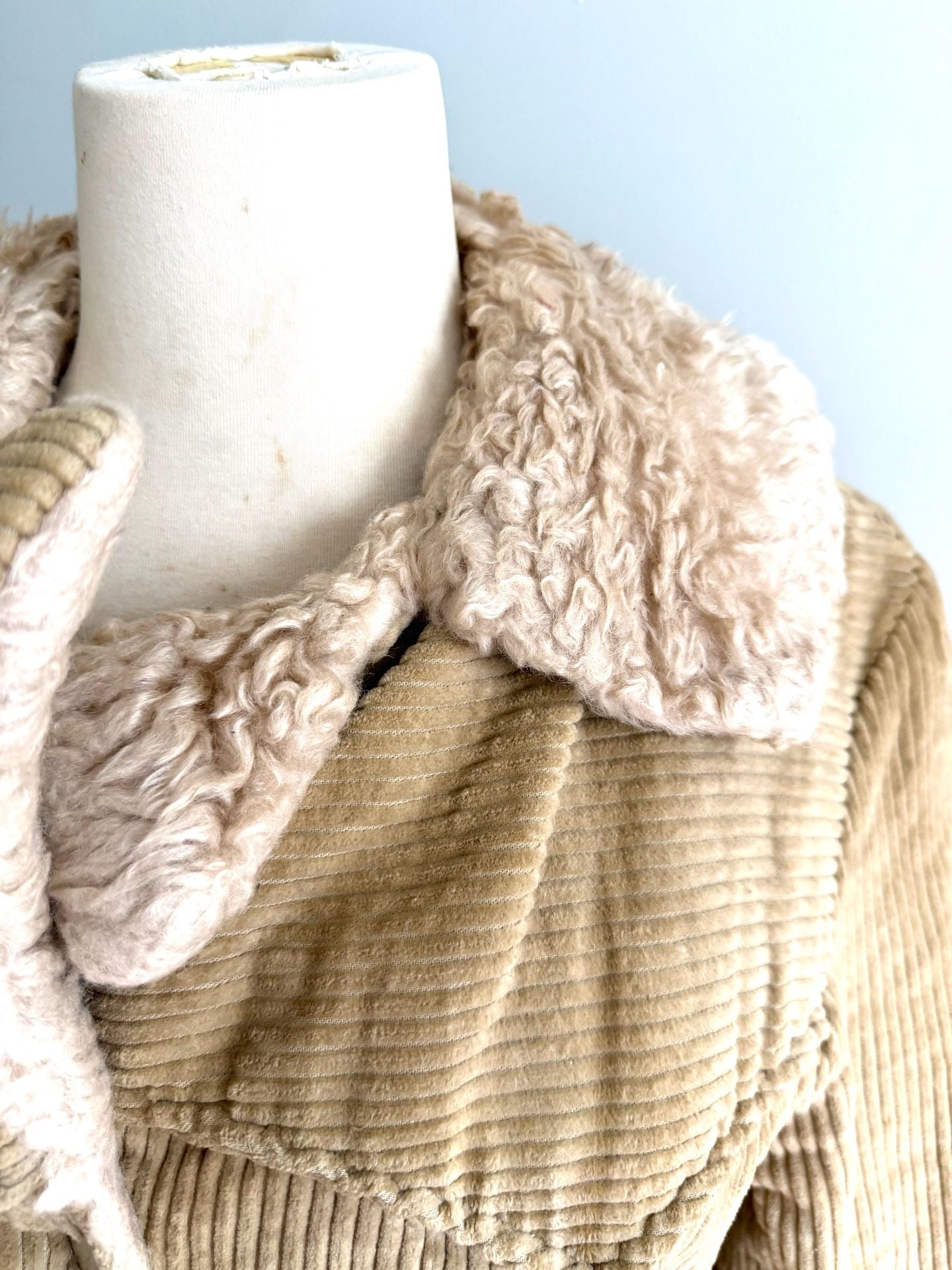 Vintage 70s Tan Corduroy Sherpa Lined Belted Jacket Coat Snap Front Japan Made 5