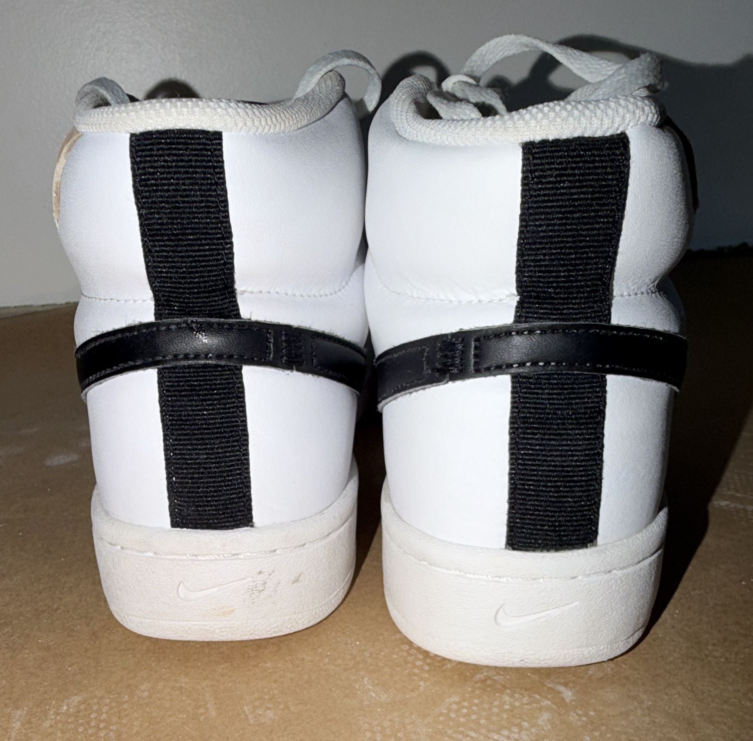 Product thumbnail 4