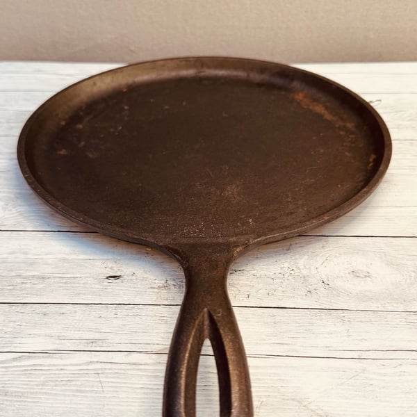 Lodge Cast Iron Griddle Size 8 Round Skillet Pan With Heat Ring USA