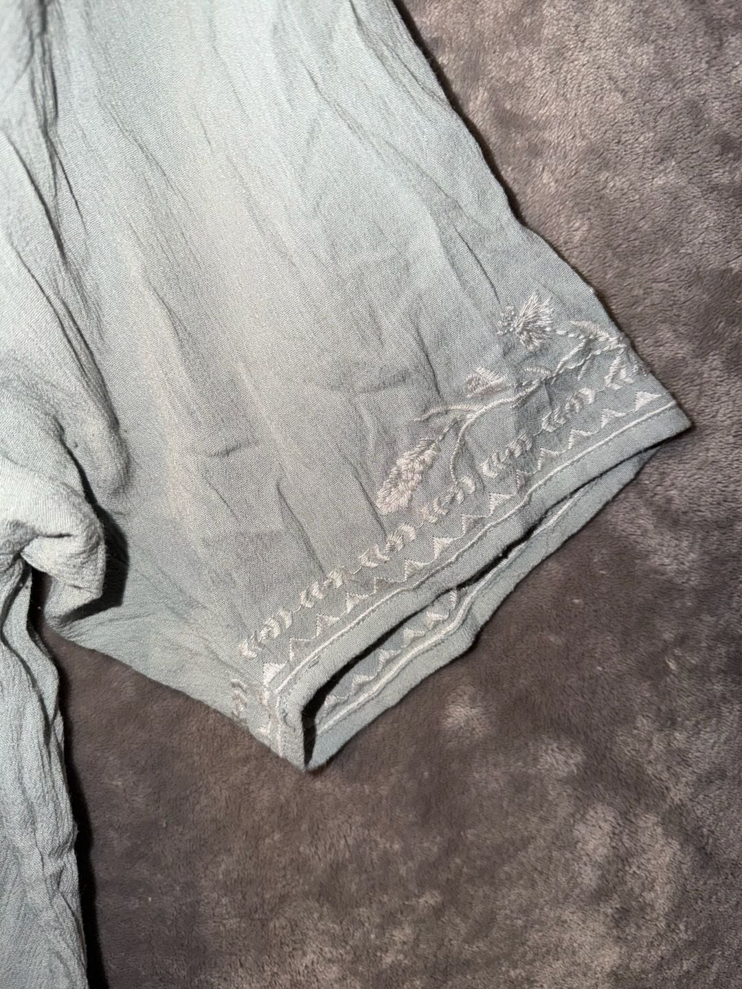 Love, Fire Embroidered Kimono Cardigan Sage Green Women’s Size XS 12