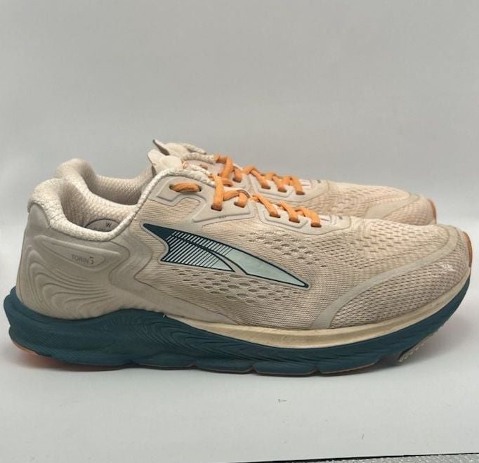 Womens Altra Torin 5 athletic, running shoes, size 8.5, dusty pink 4