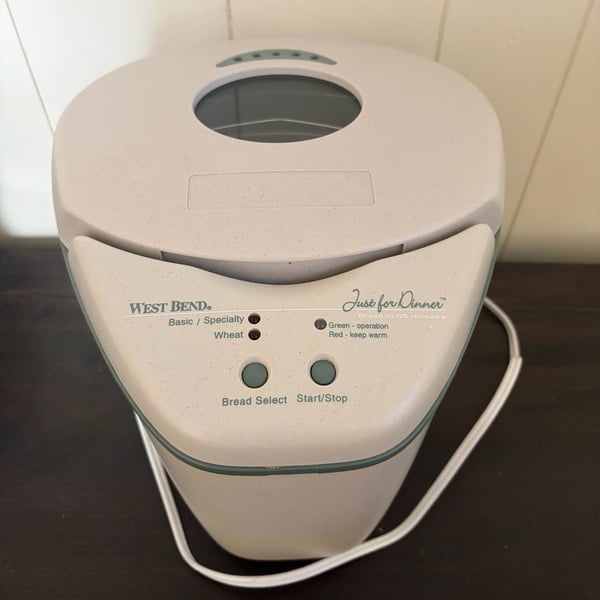 WEST BEND JUST FOR DINNER AUTOMATIC BREAD MAKER MACHINE MODEL 41077 WORKS GREAT!