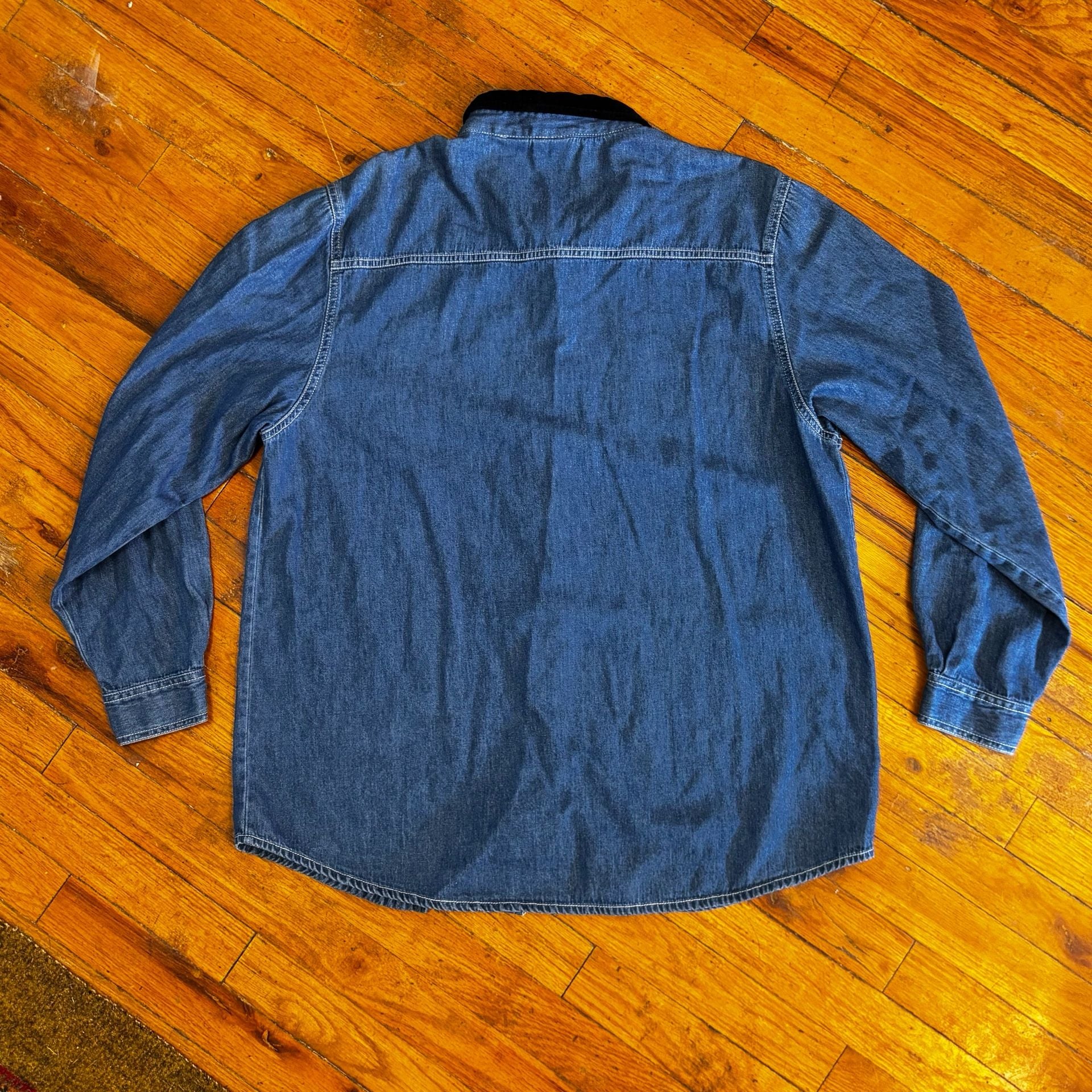 Vintage Bobbie Brooks Christmas Embroidered Denim Shirt Size 16/18 7