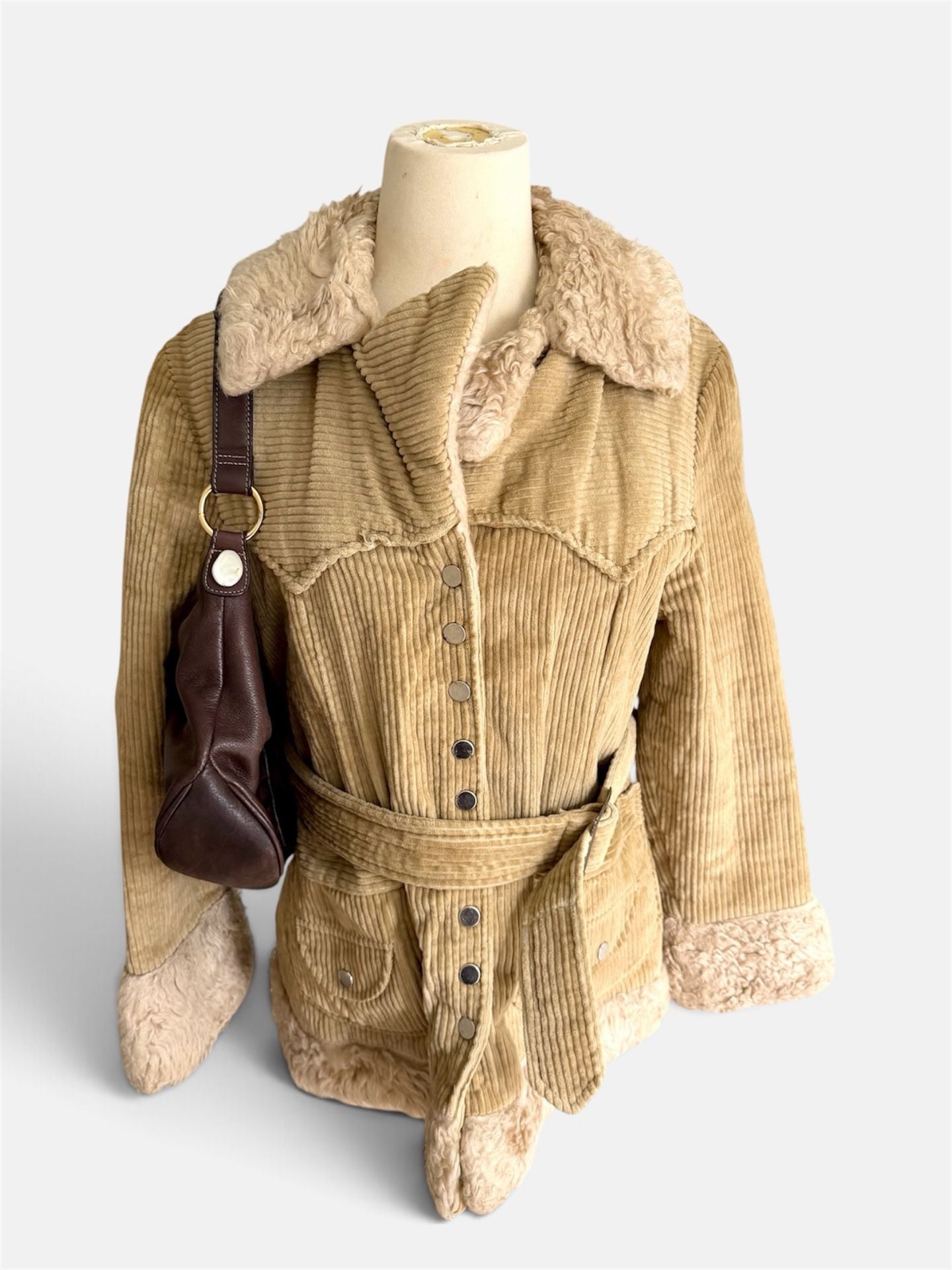 Vintage 70s Tan Corduroy Sherpa Lined Belted Jacket Coat Snap Front Japan Made 2