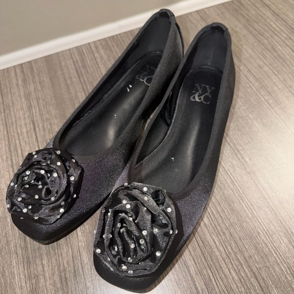 New York & Company Ballet Flats Size 6.5 Black