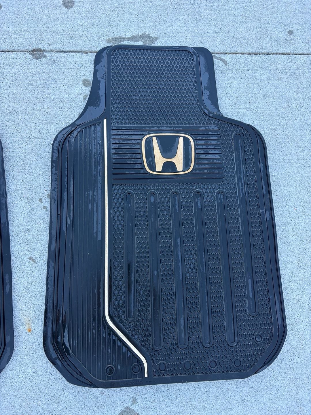 Honda Elite Floor Mats Rubber Black 2-Piece Set 3