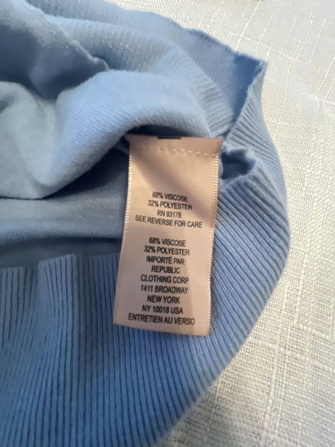 Philosophy Republic Clothing Crewneck Sweater Size L/G Blue Pullover Top
Preppy 5