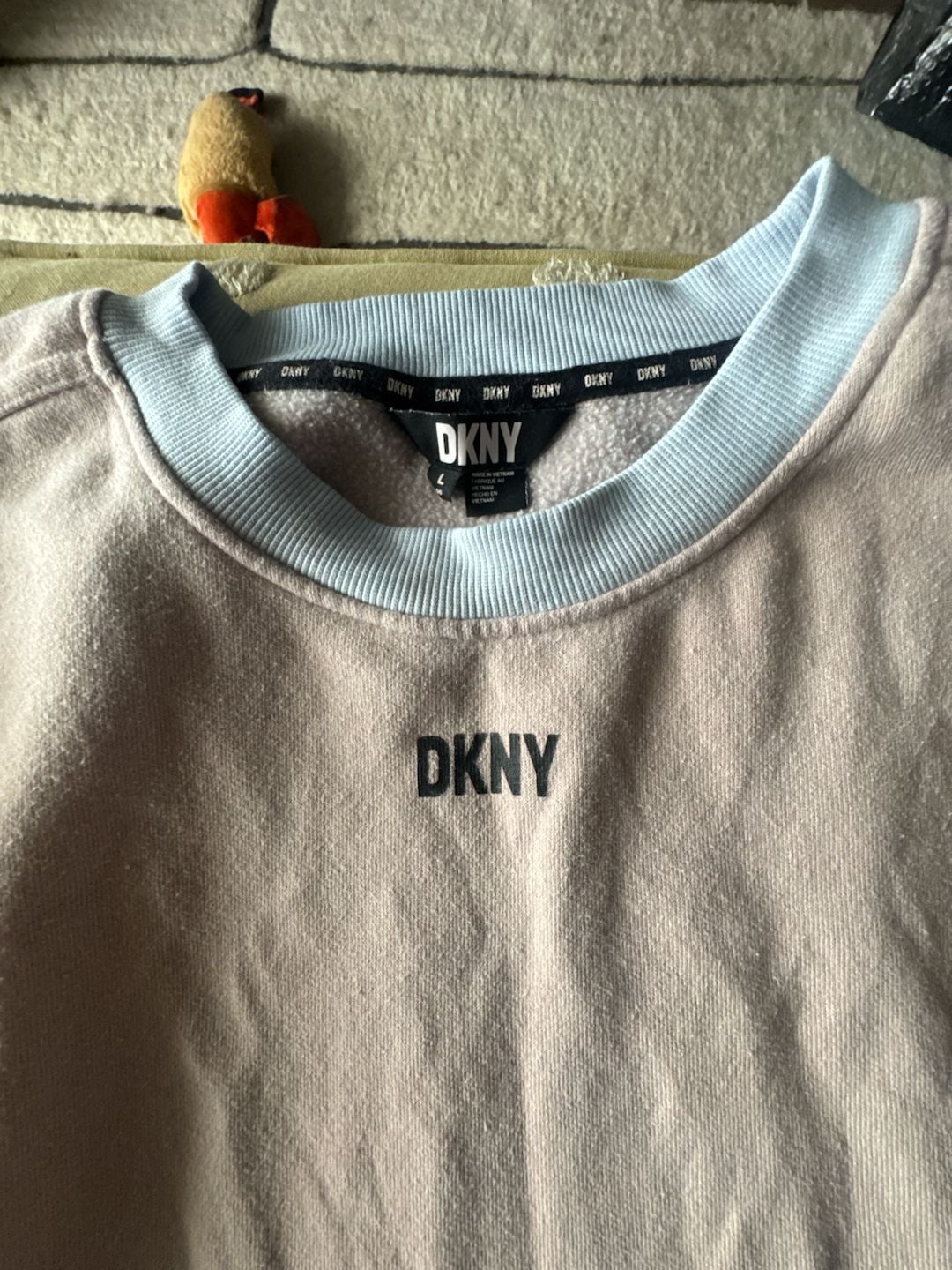 DKNY Sweatshirt Size L Pink Blue Logo Crewneck Pullover 3