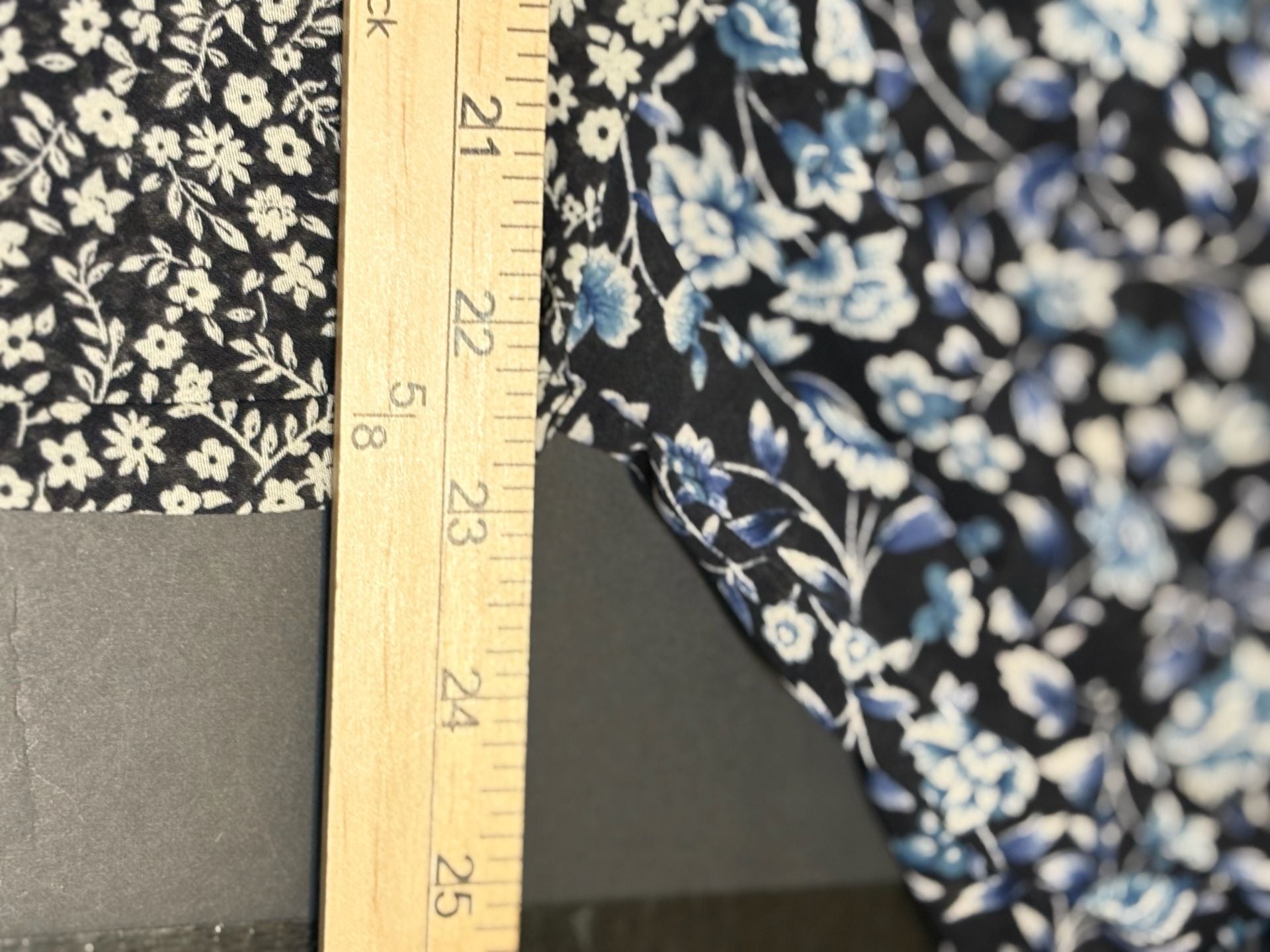 Chaps Denim Floral Blouse Size XL Blue Black Split Neck Long Sleeve 5