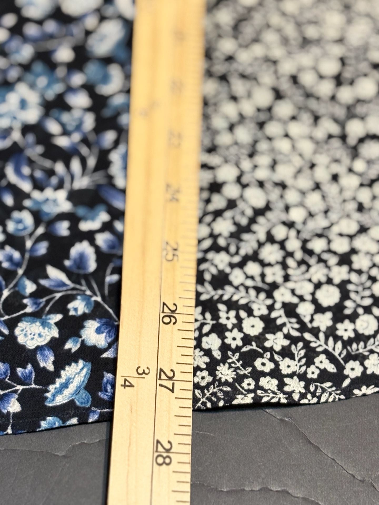 Chaps Denim Floral Blouse Size XL Blue Black Split Neck Long Sleeve 6