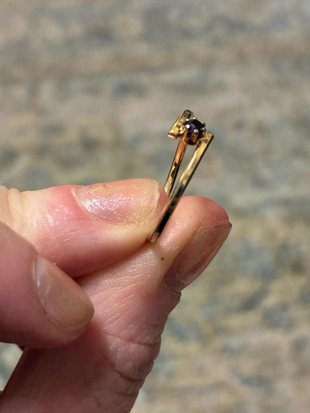 Gold Tone Black Stone Crossover Ring 7