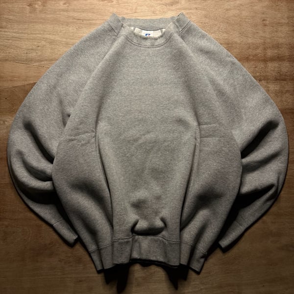 Vintage Russell Athletic Gray Crewneck Sweatshirt L Distressed Boxy Raglan