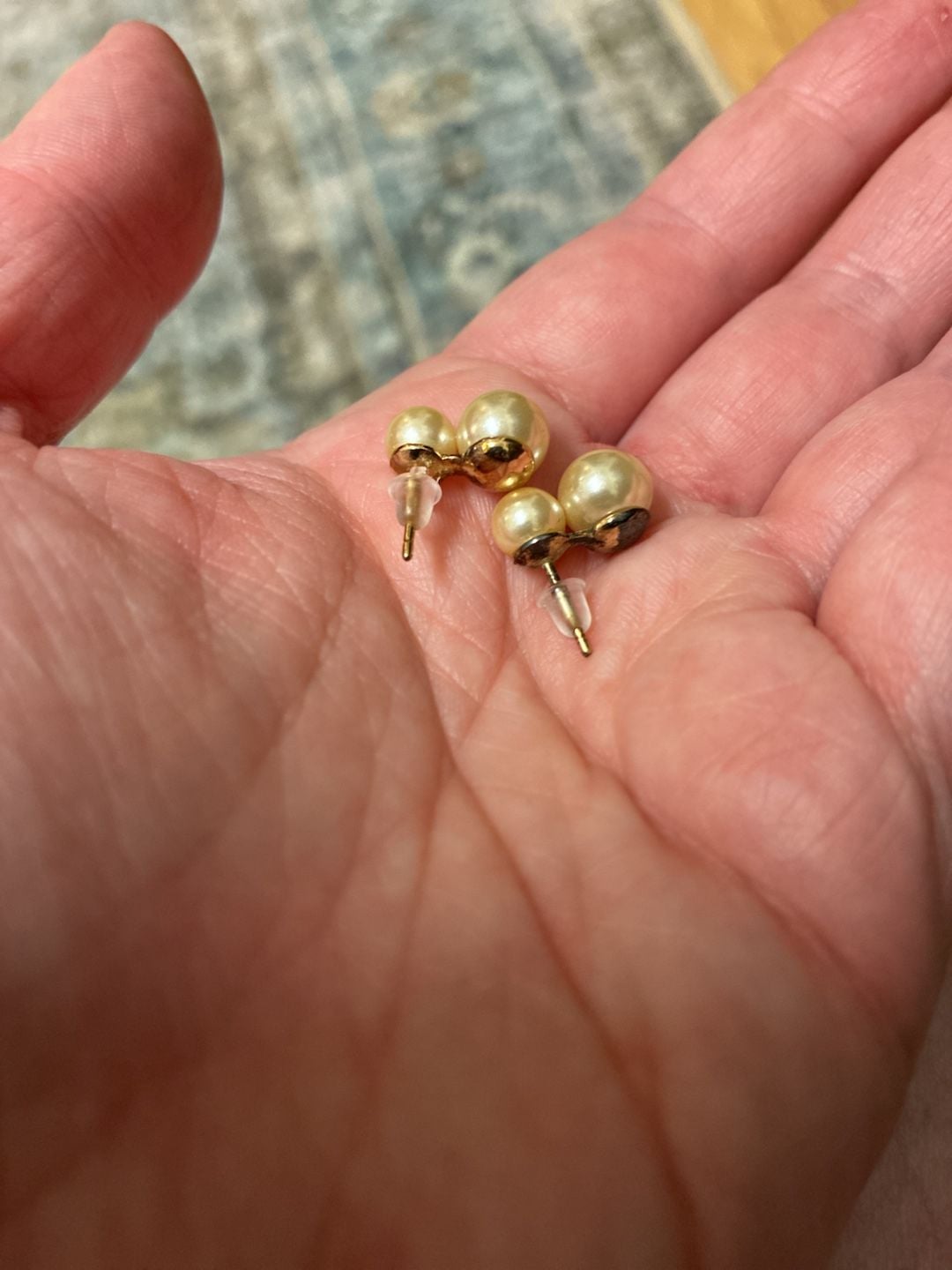 Vintage 1980s Faux Pearl Double Ball Stud Earrings Gold Tone 6